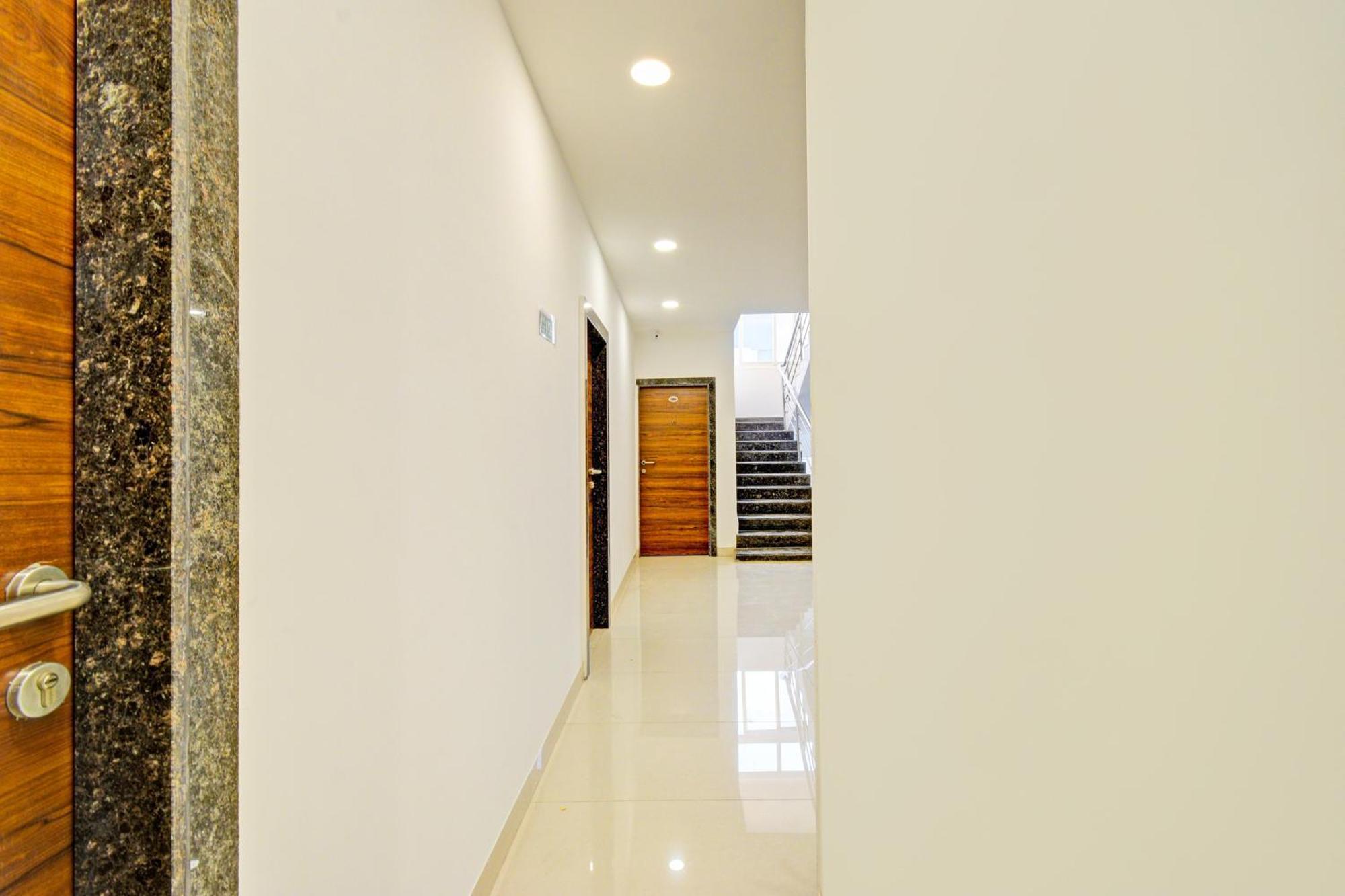 Super Townhouse Oak Suchitra Kompally Road Formerly Sun Moon Hotels Trimulgherry Dış mekan fotoğraf