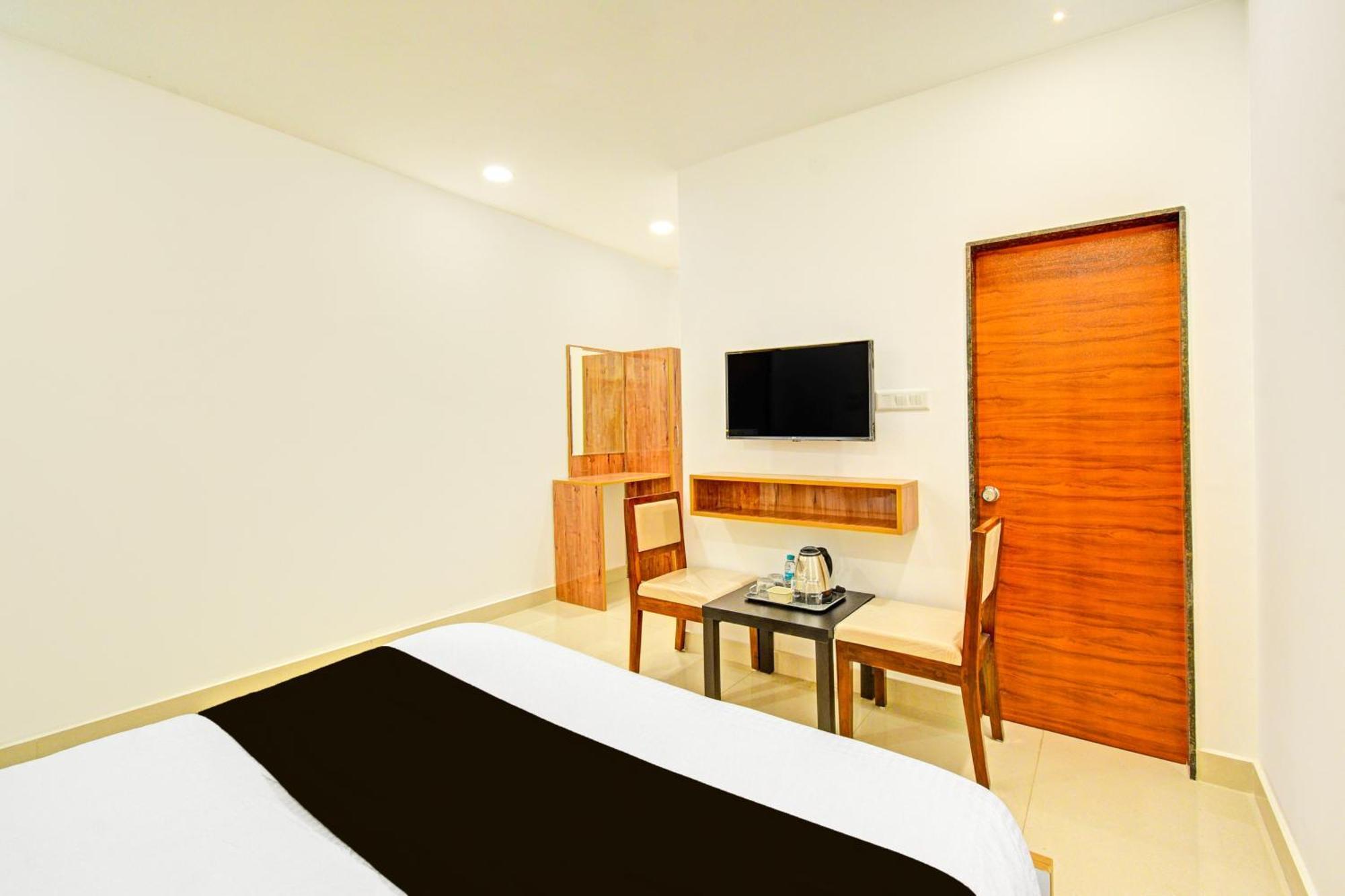 Super Townhouse Oak Suchitra Kompally Road Formerly Sun Moon Hotels Trimulgherry Dış mekan fotoğraf