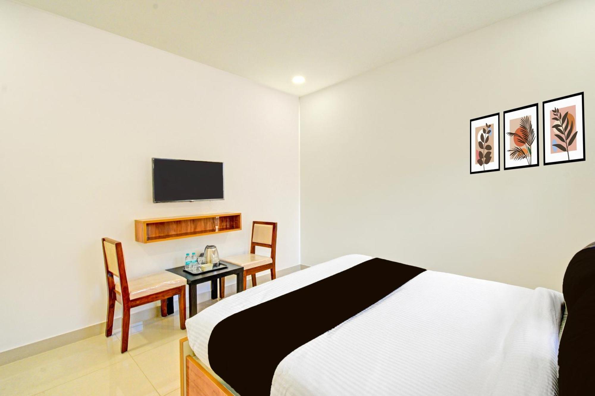 Super Townhouse Oak Suchitra Kompally Road Formerly Sun Moon Hotels Trimulgherry Dış mekan fotoğraf