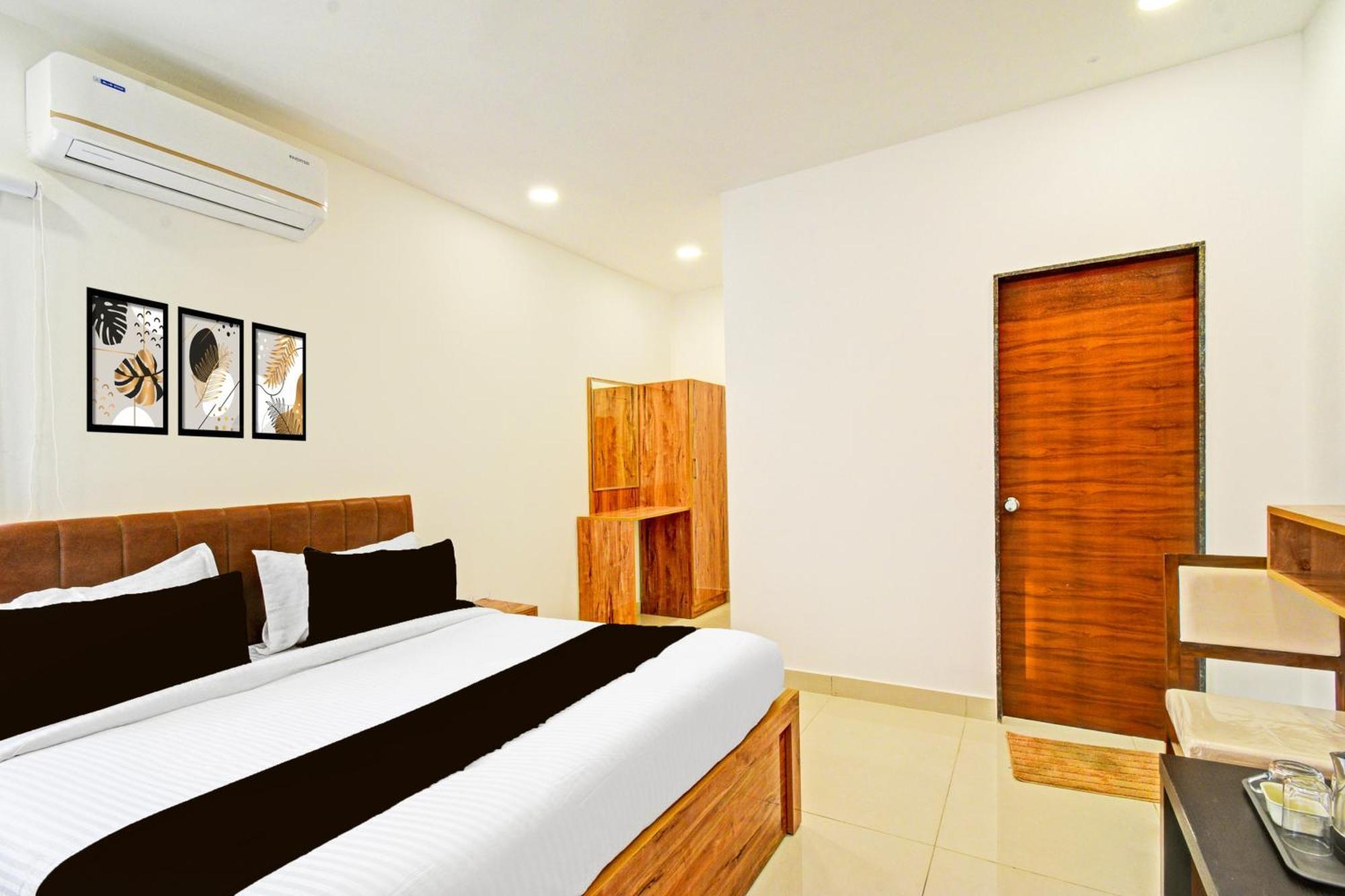 Super Townhouse Oak Suchitra Kompally Road Formerly Sun Moon Hotels Trimulgherry Dış mekan fotoğraf
